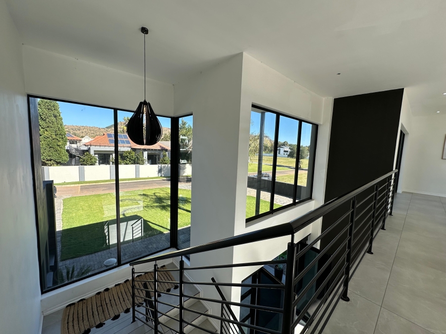 4 Bedroom Property for Sale in The Islands Estates North West